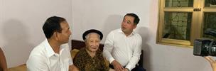 Lãnh đạo tỉnh ủy Hải Dương thăm tặng quà Mẹ Việt Nam Anh Hùng và gia đình chính sách xã Thượng Vũ